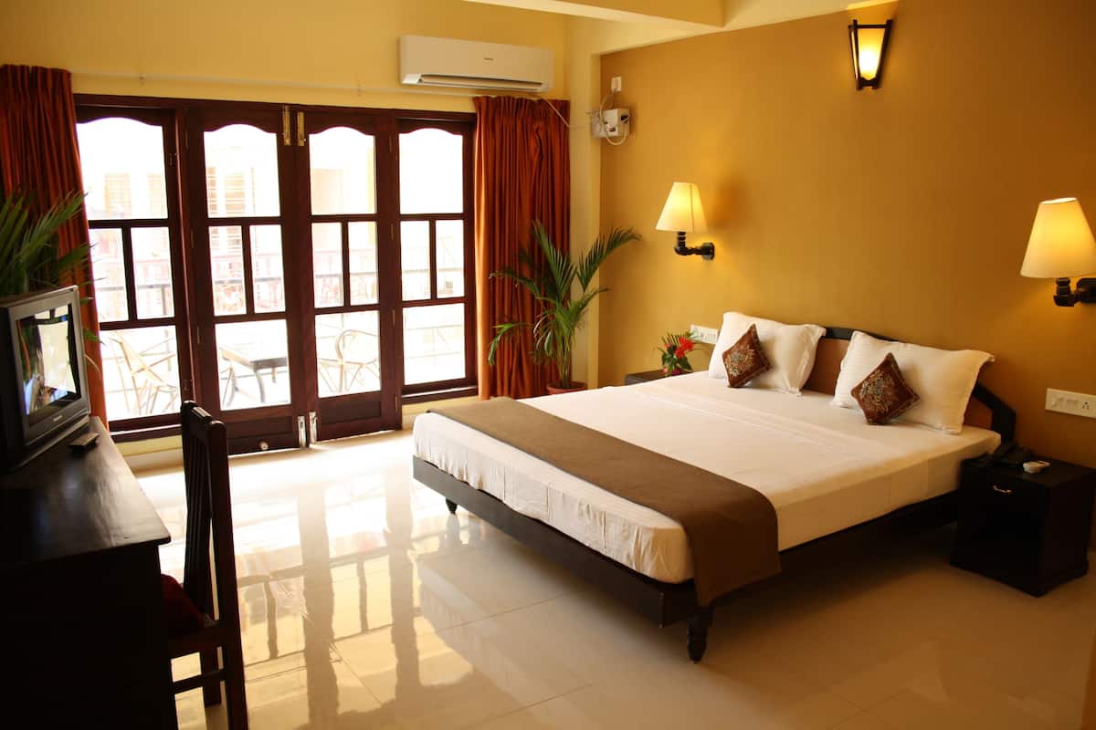 Deluxe Double Room ( A/C )