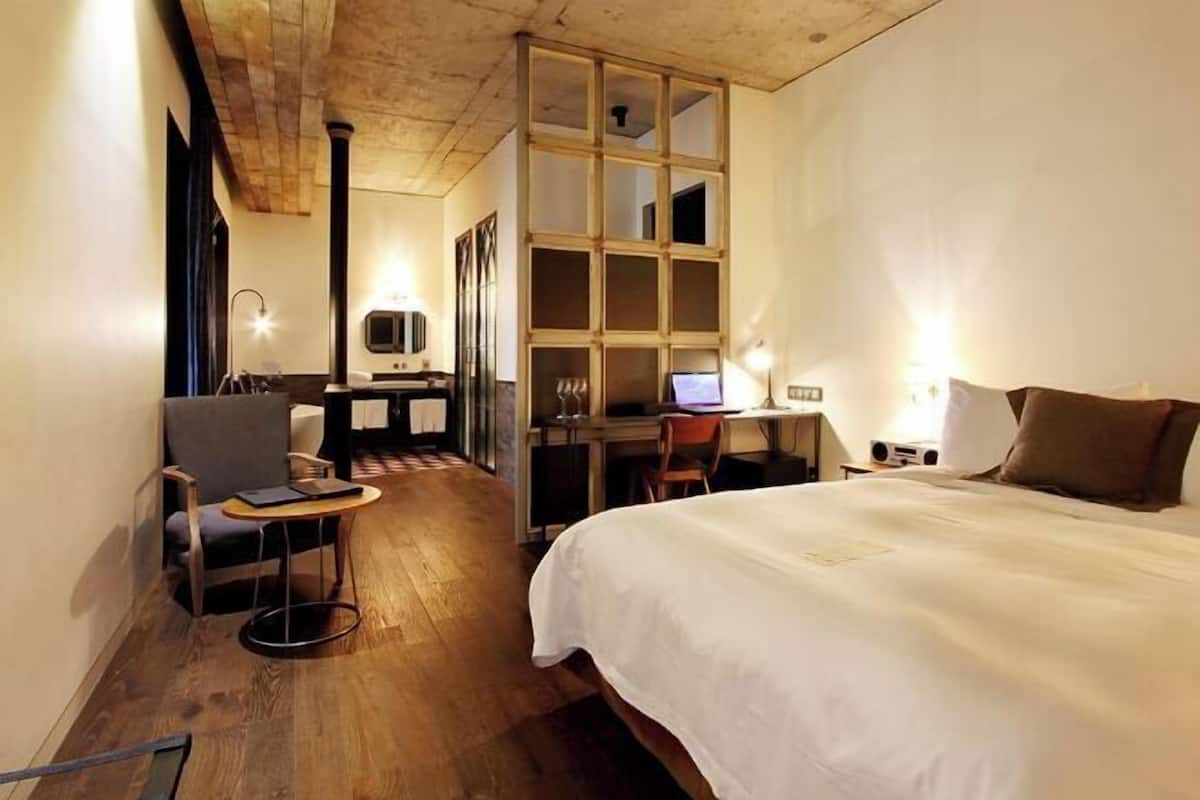 Egyptian cotton sheets, down duvets, memory-foam beds, free minibar
