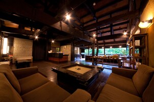 Sala de estar en el lobby