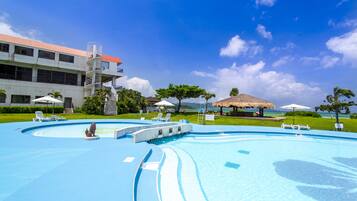 Seasonal outdoor pool