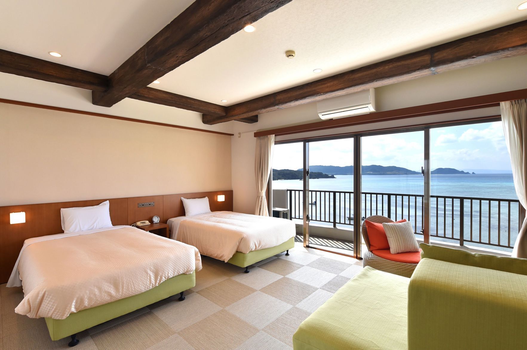 In-room safe, free WiFi, bed sheets