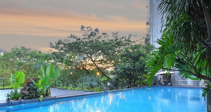 Oak Tree Emerald Hotel & Conventions Semarang