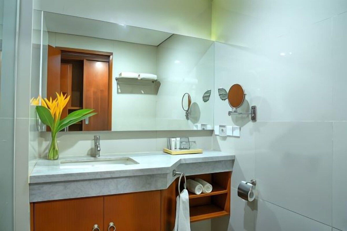 Bathroom | Shower, free toiletries, hair dryer (on request), slippers