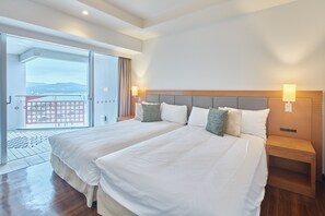 Coffres-forts dans les chambres, bureau, rideaux occultants