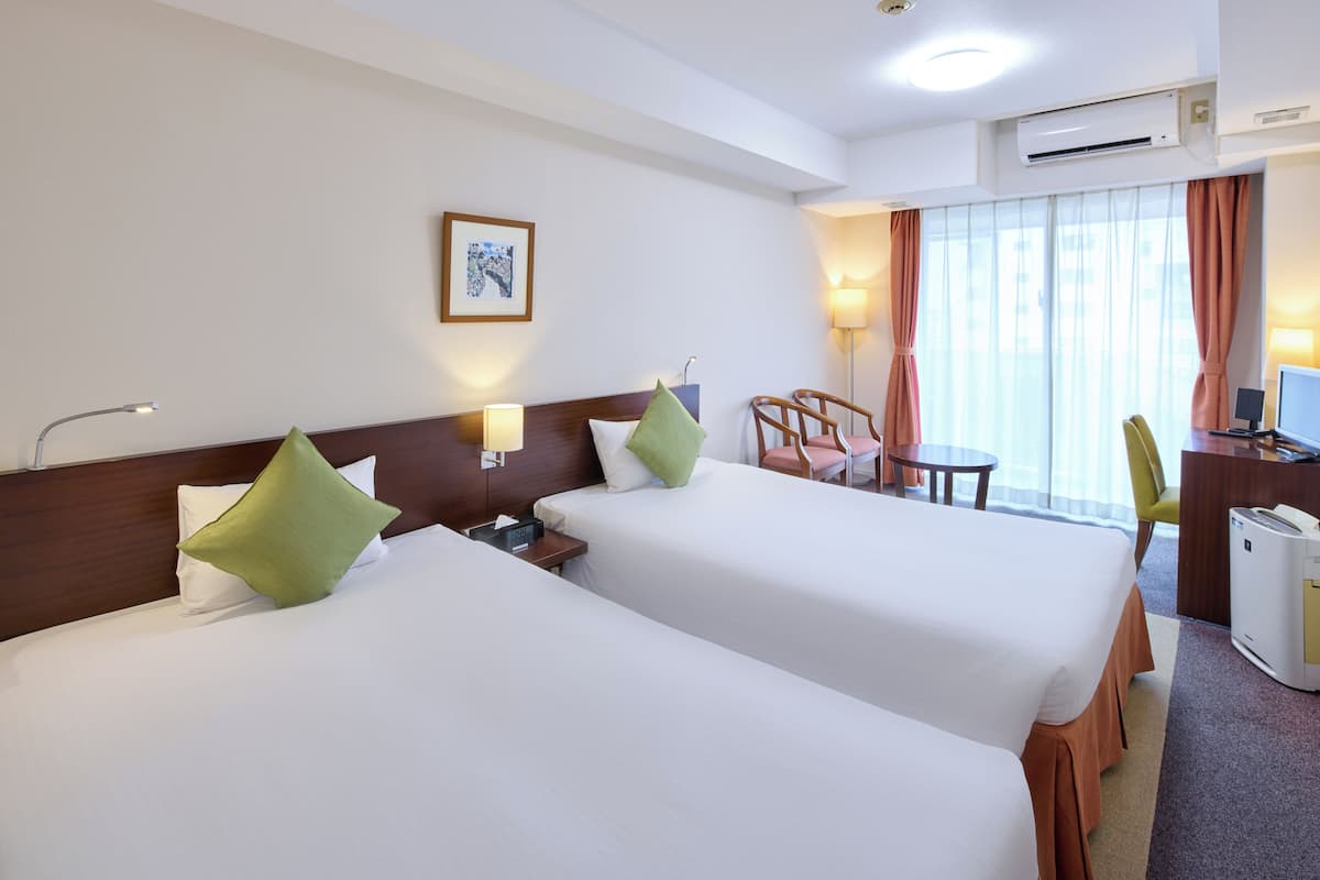 In-room safe, individually decorated, individually furnished, desk