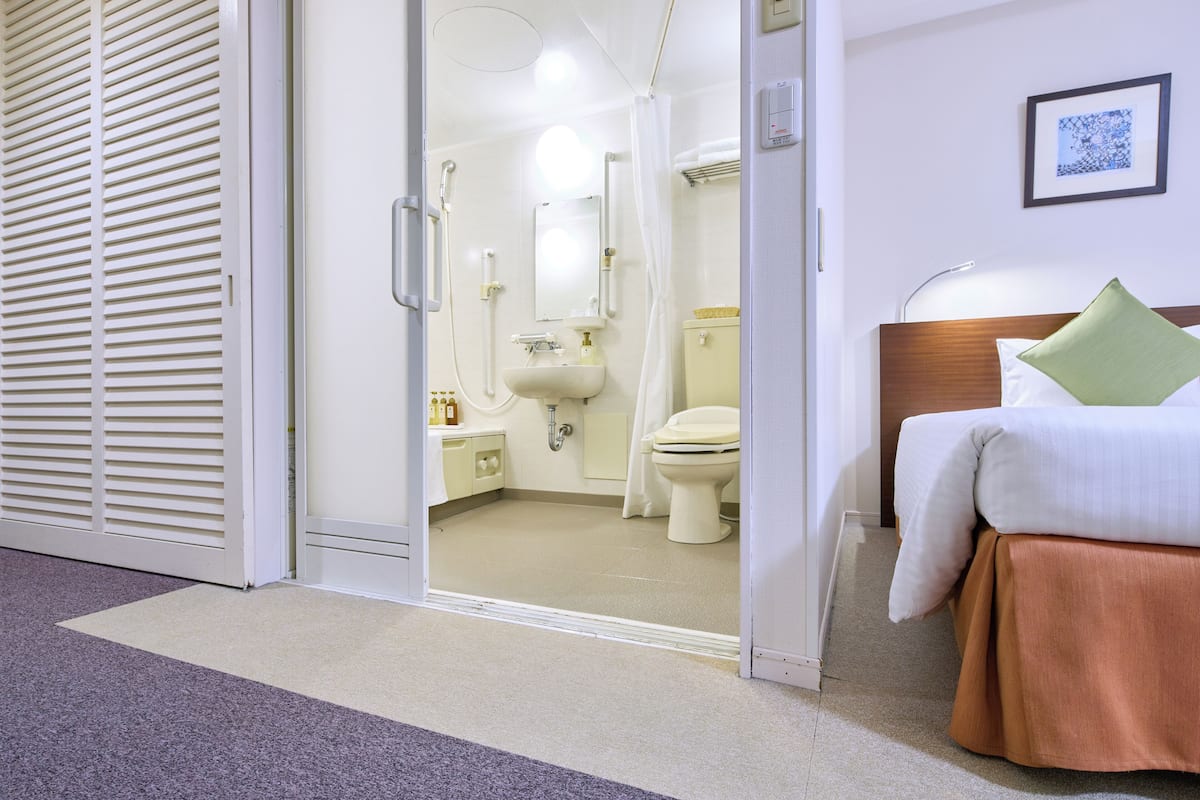 in-room safe, individually decorated, individually furnished, desk