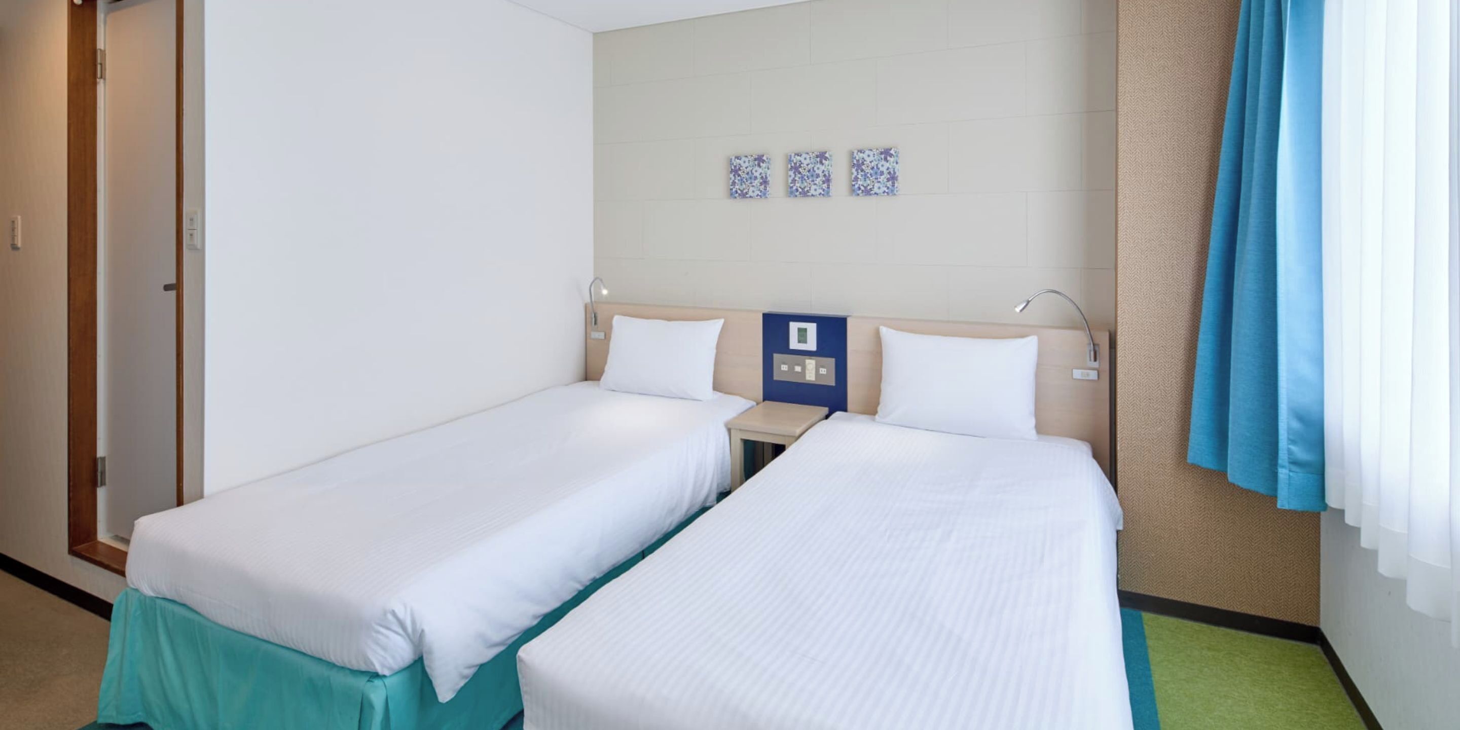 In-room safe, individually decorated, individually furnished, desk