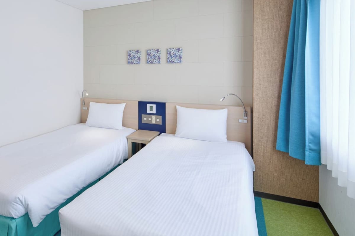In-room safe, individually decorated, individually furnished, desk