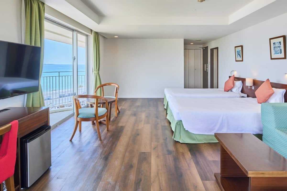 In-room safe, individually decorated, individually furnished, desk