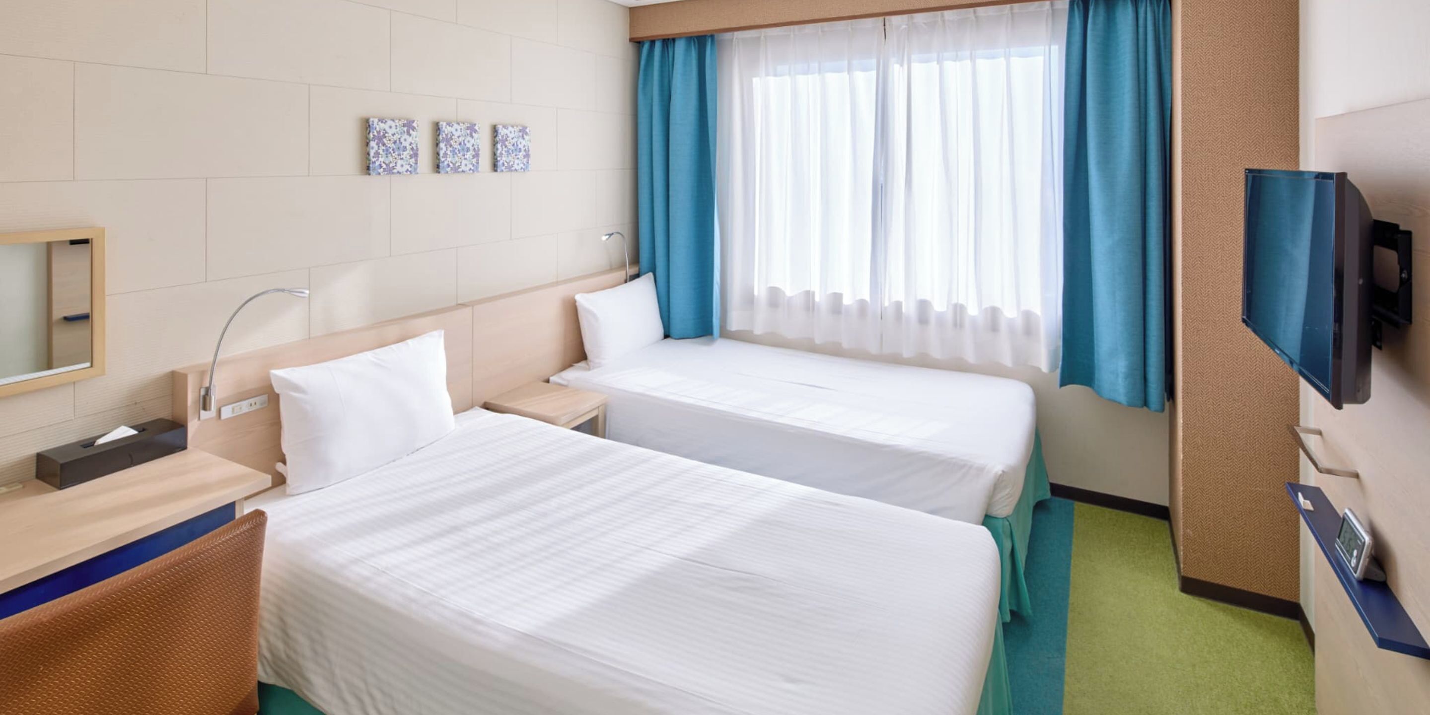 In-room safe, individually decorated, individually furnished, desk