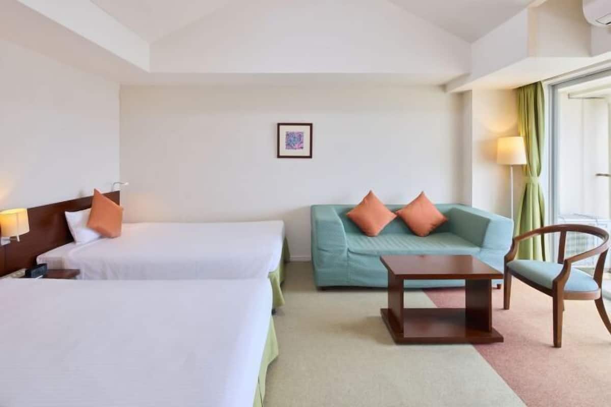 In-room safe, individually decorated, individually furnished, desk