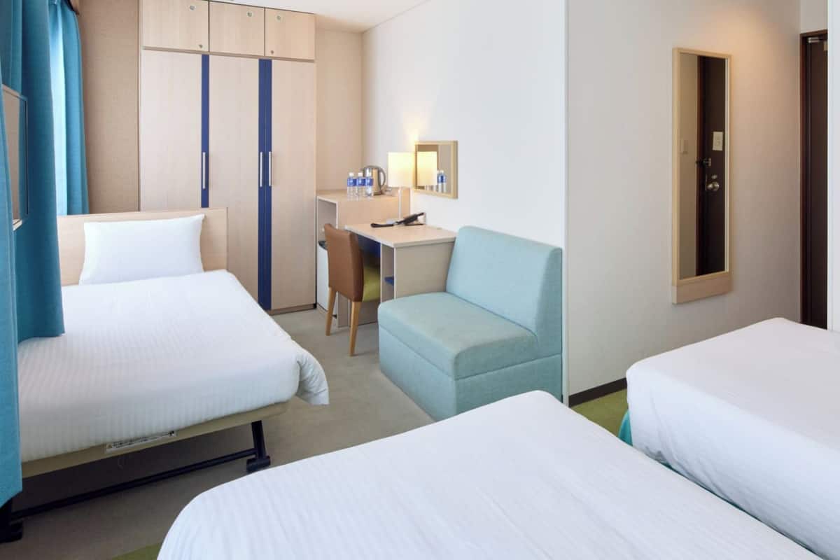 In-room safe, individually decorated, individually furnished, desk