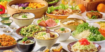 每日供應自助早餐 (費用另計)