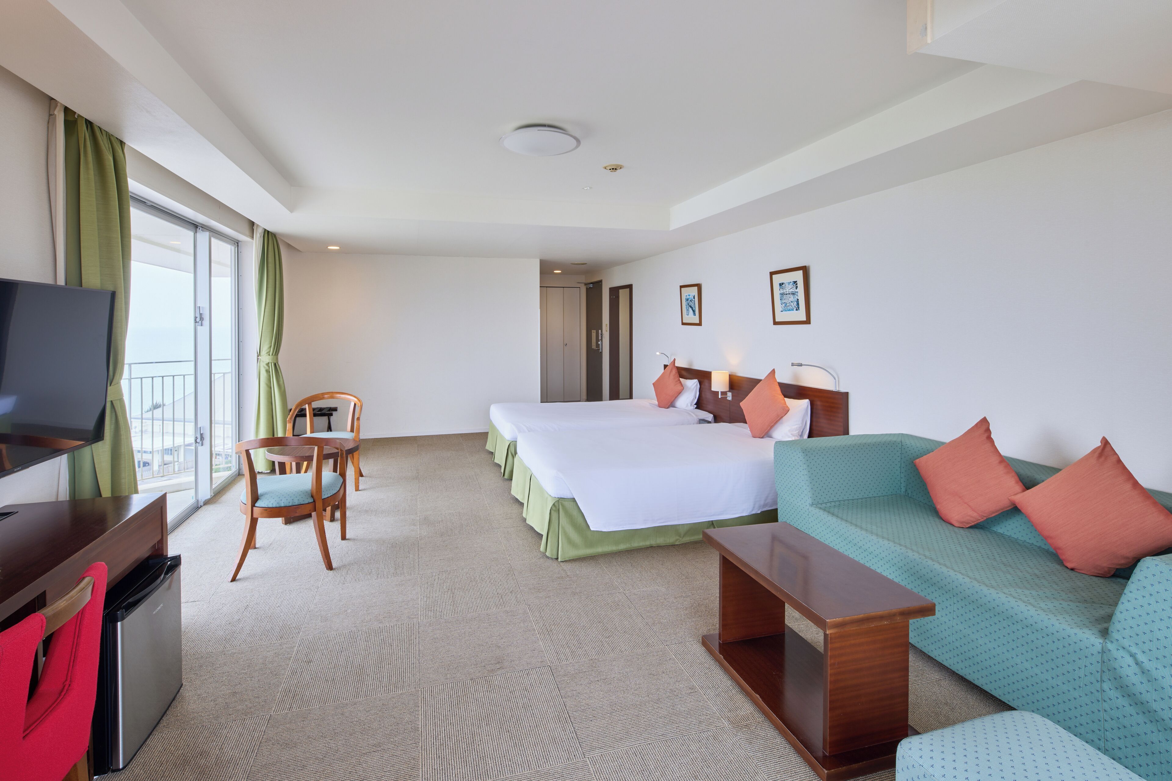 in-room safe, individually decorated, individually furnished, desk