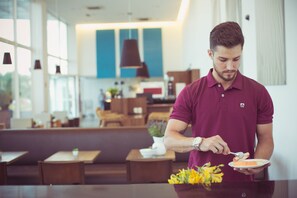 Restaurant - Hotel Agisol Marília (Marilia)