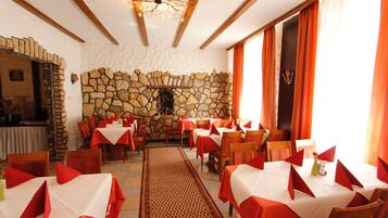 Daily buffet breakfast (EUR 12 per person)