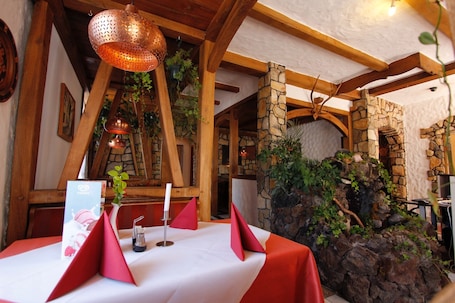 Restaurant. Hotel Rhein-Mosel-View