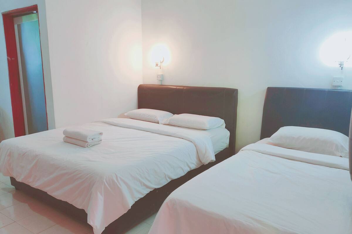 Habitación familiar | Escritorio y wifi gratis 