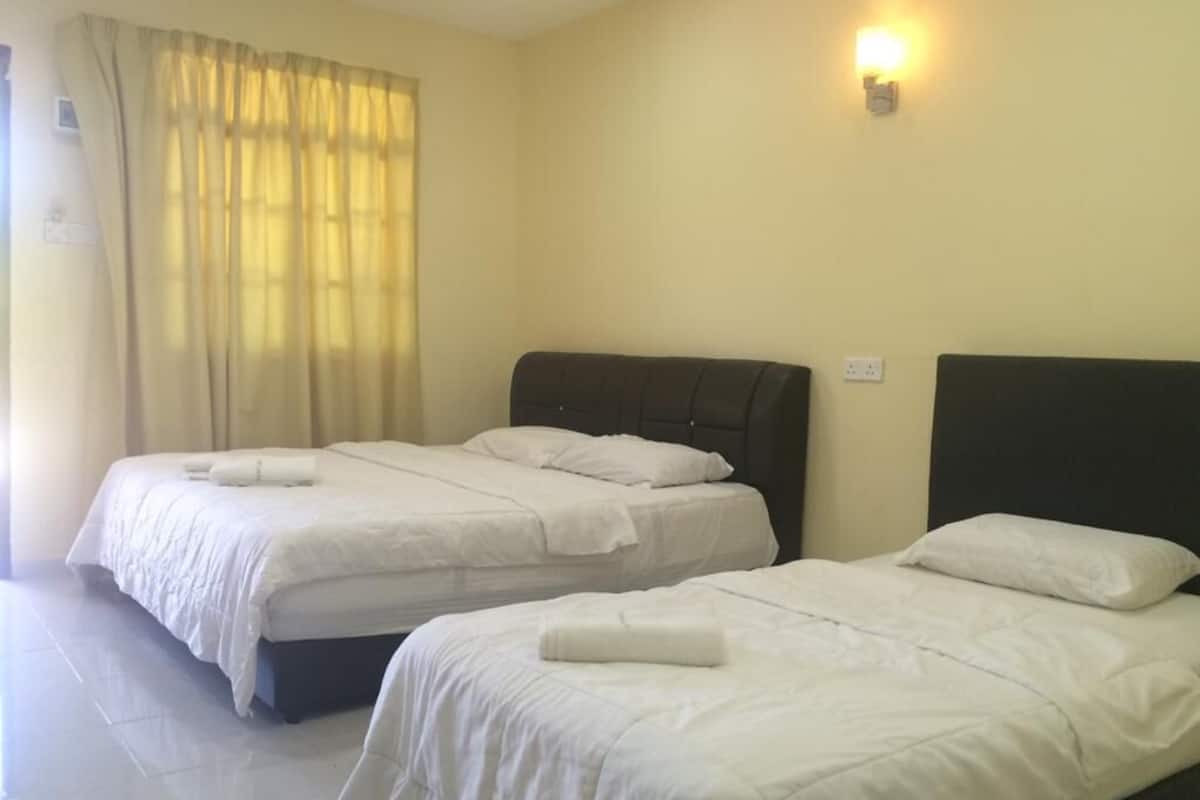 Seprai premium dan tempat tidur lipat/tambahan