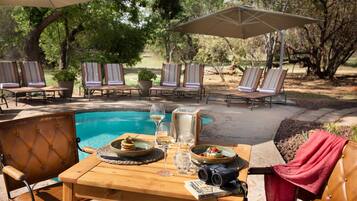 Outdoor pool, sun loungers