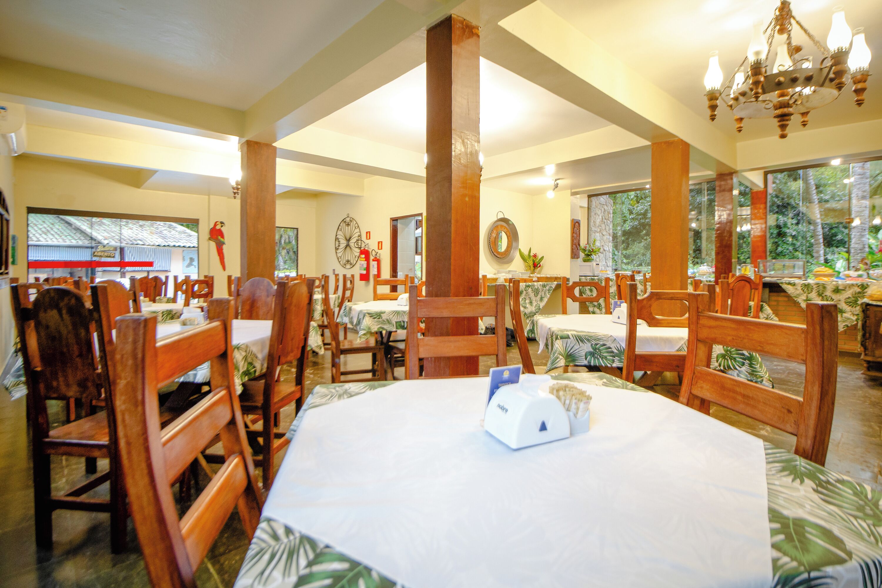 free daily full breakfast