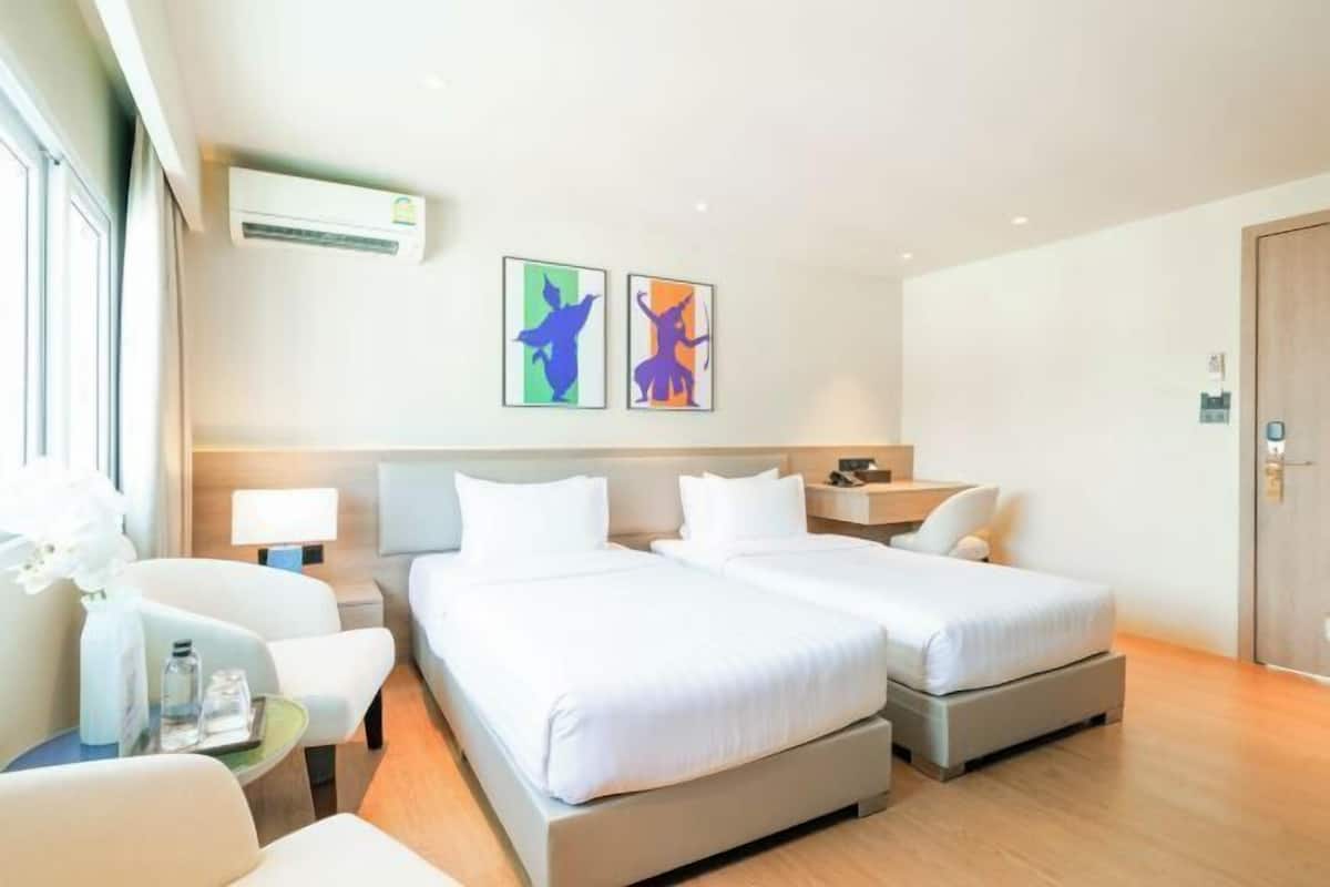 1 bedroom, minibar, in-room safe, desk