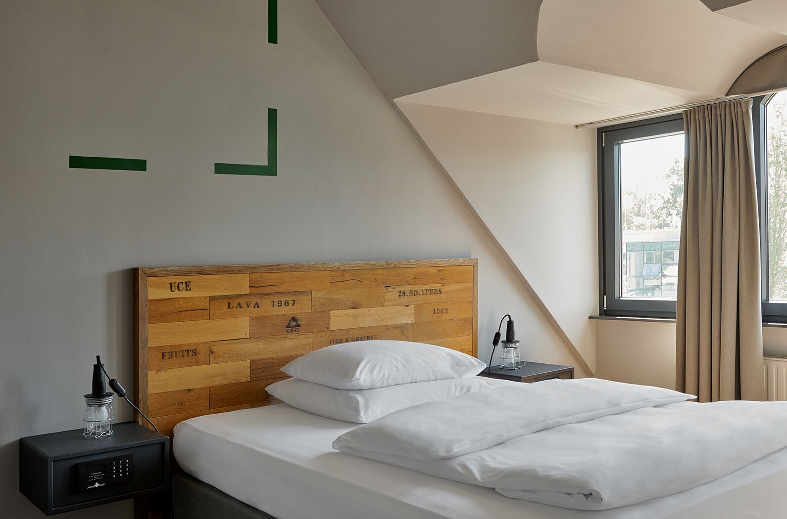 hypo-allergenic bedding, in-room safe, individually furnished, desk