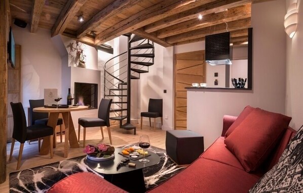 Appartement Duplex avec Cheminée et Hammam | Vue de la chambre