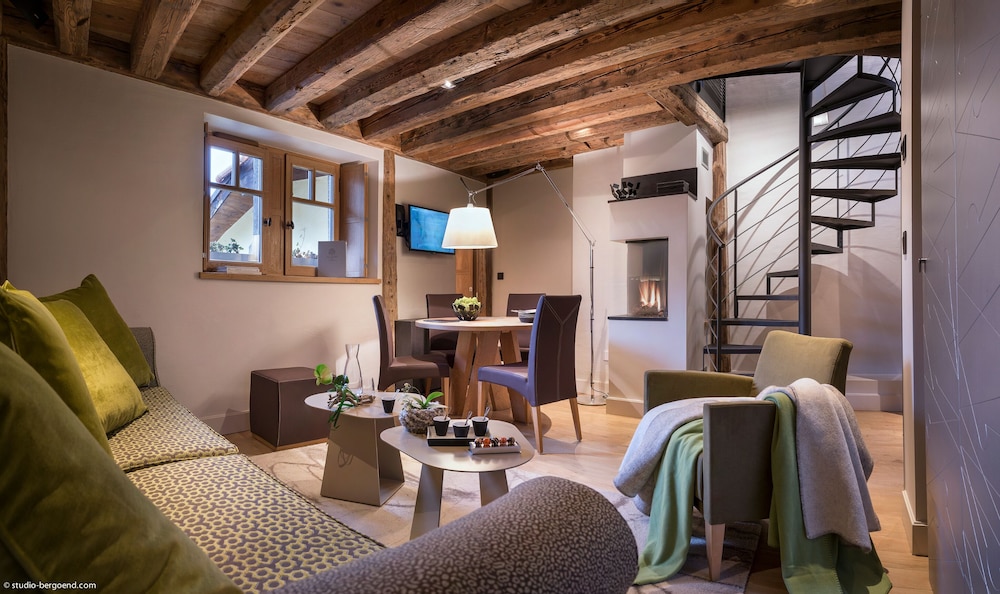 Les Loges Annecy by null