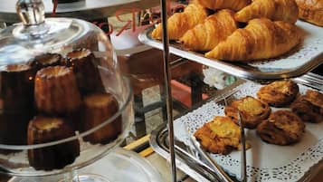 Daily continental breakfast for a fee