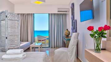 Superior Studio, Sea View | In-room safe, soundproofing, free WiFi, bed sheets