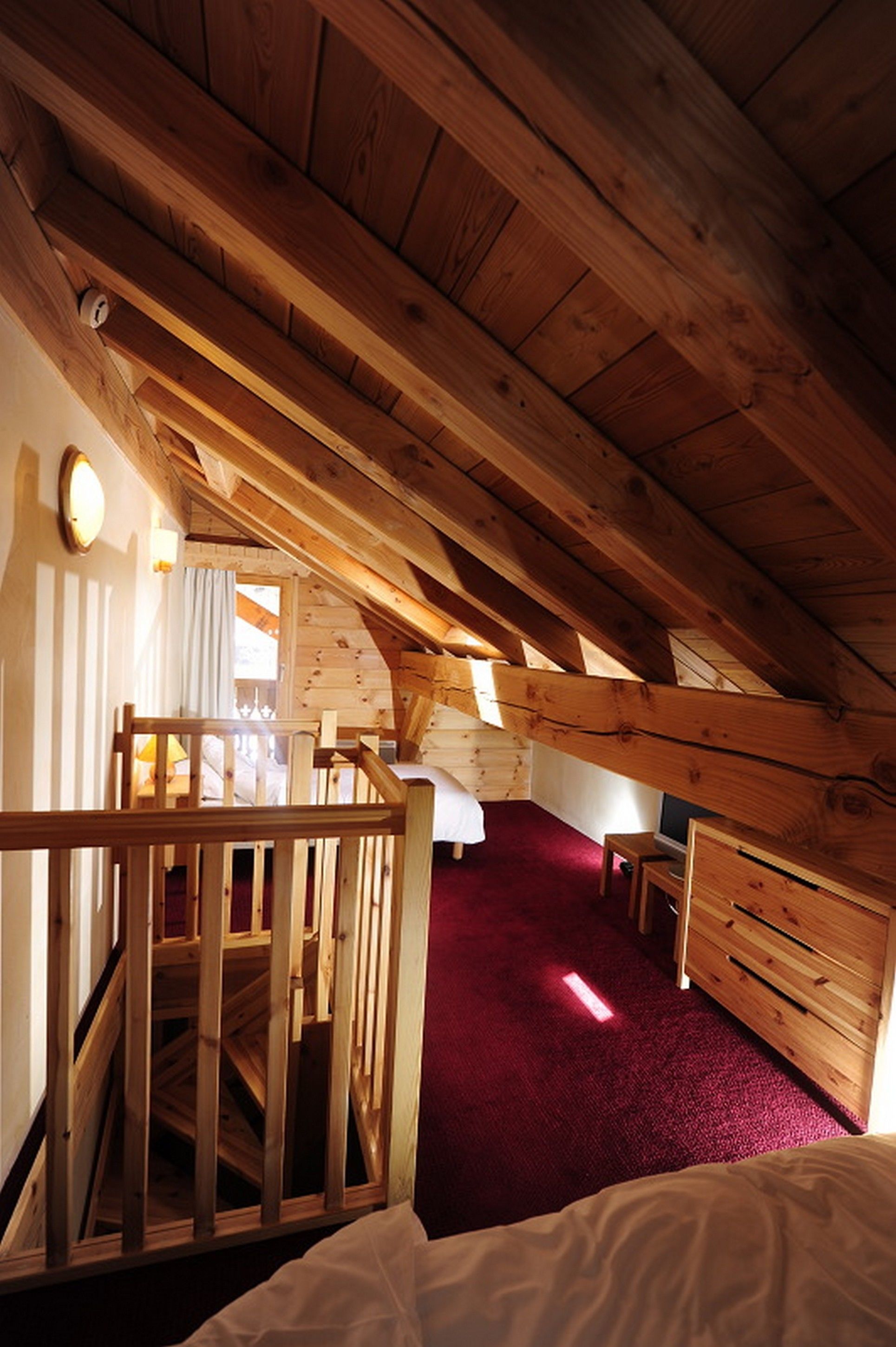 traditional quadruple room | children’s theme room