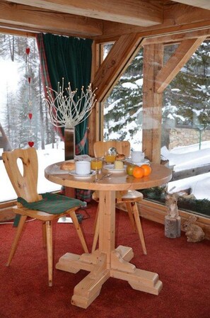 Daily buffet breakfast (EUR 13 per person)