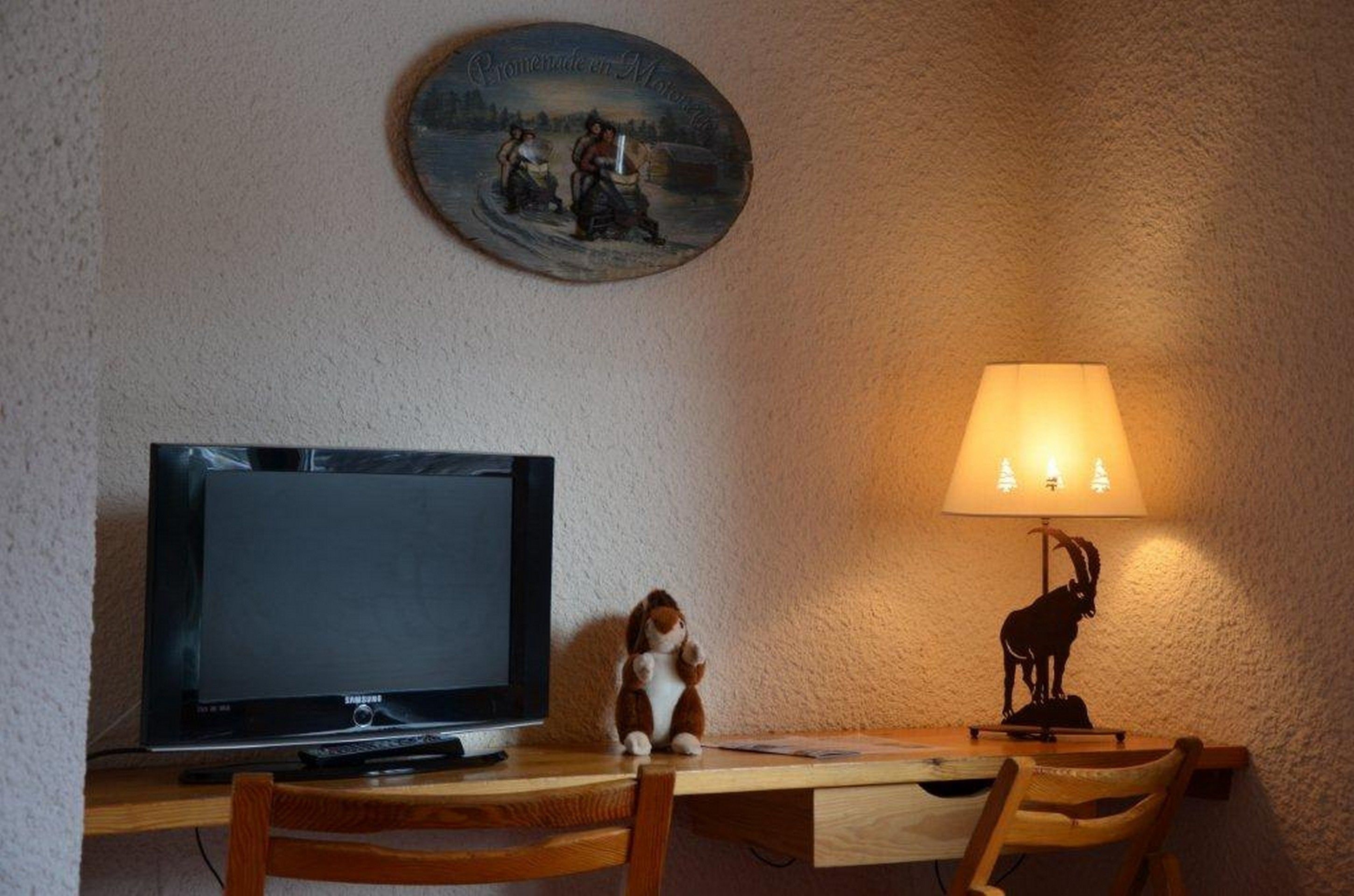 family cabin | room amenity