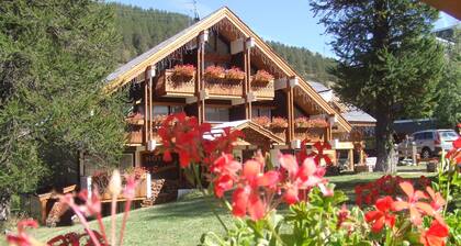 Chalet HĂŽtel L'Ecureuil