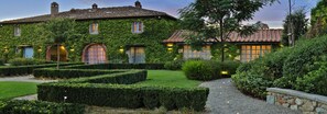 Courtyard - Ca de Frati (Arezzo)