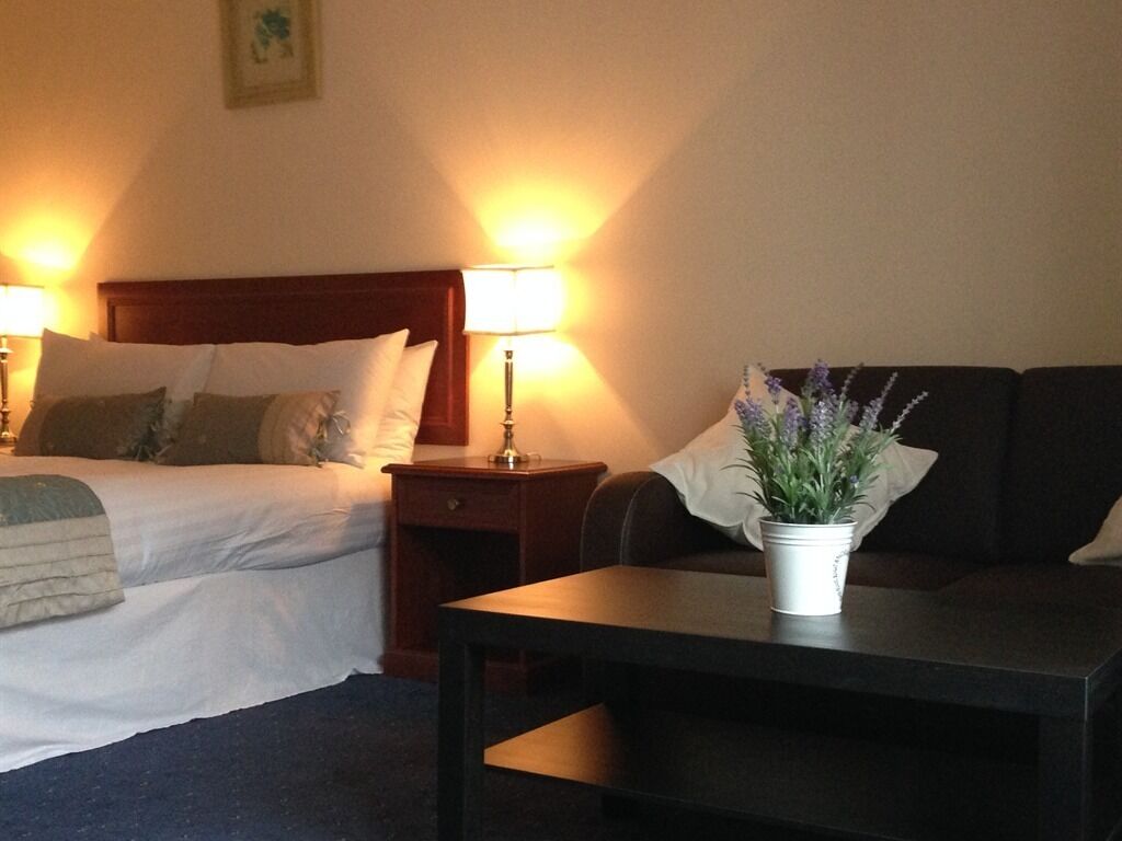 套房, 獨立浴室 (Hamilton)