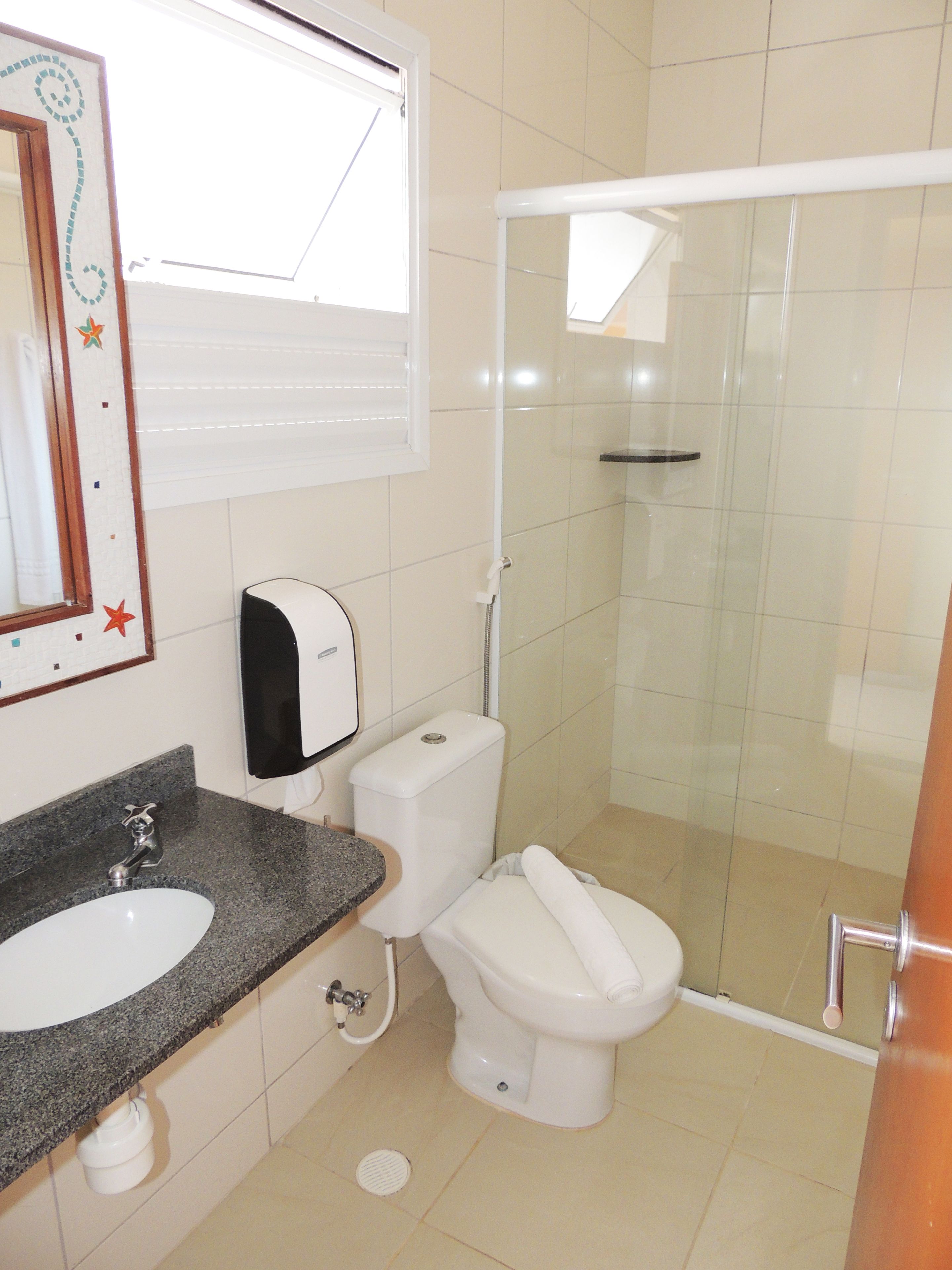 shower, free toiletries, hair dryer, towels