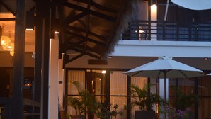 Unclassified image, 3 of 59, button - Villa Julius (Gili Trawangan)