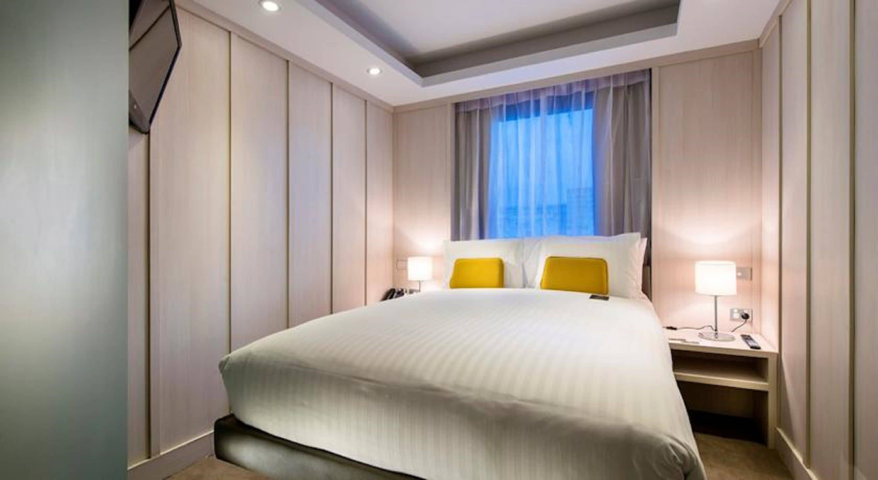 superior cabin with complimentary continental breakfast | premium bedding, pillow-top beds, minibar, in-room safe