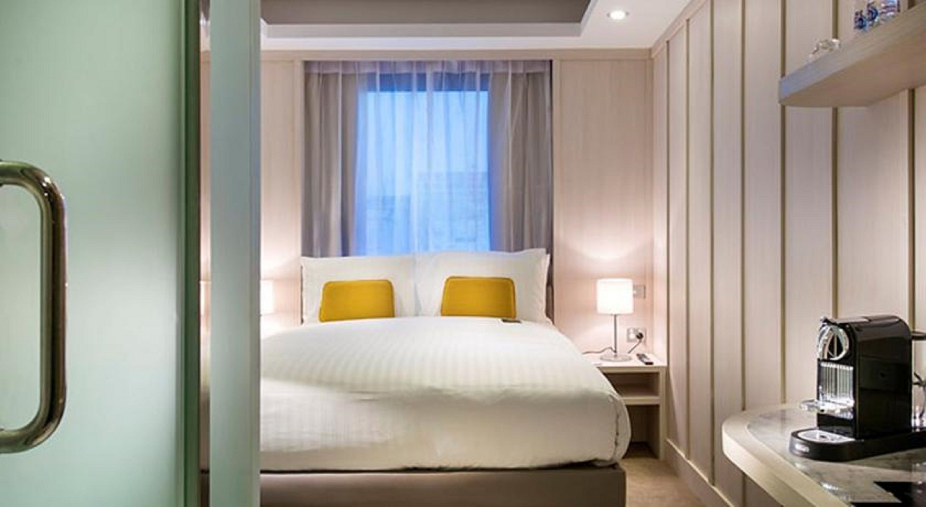 superior cabin with complimentary continental breakfast | premium bedding, pillow-top beds, minibar, in-room safe