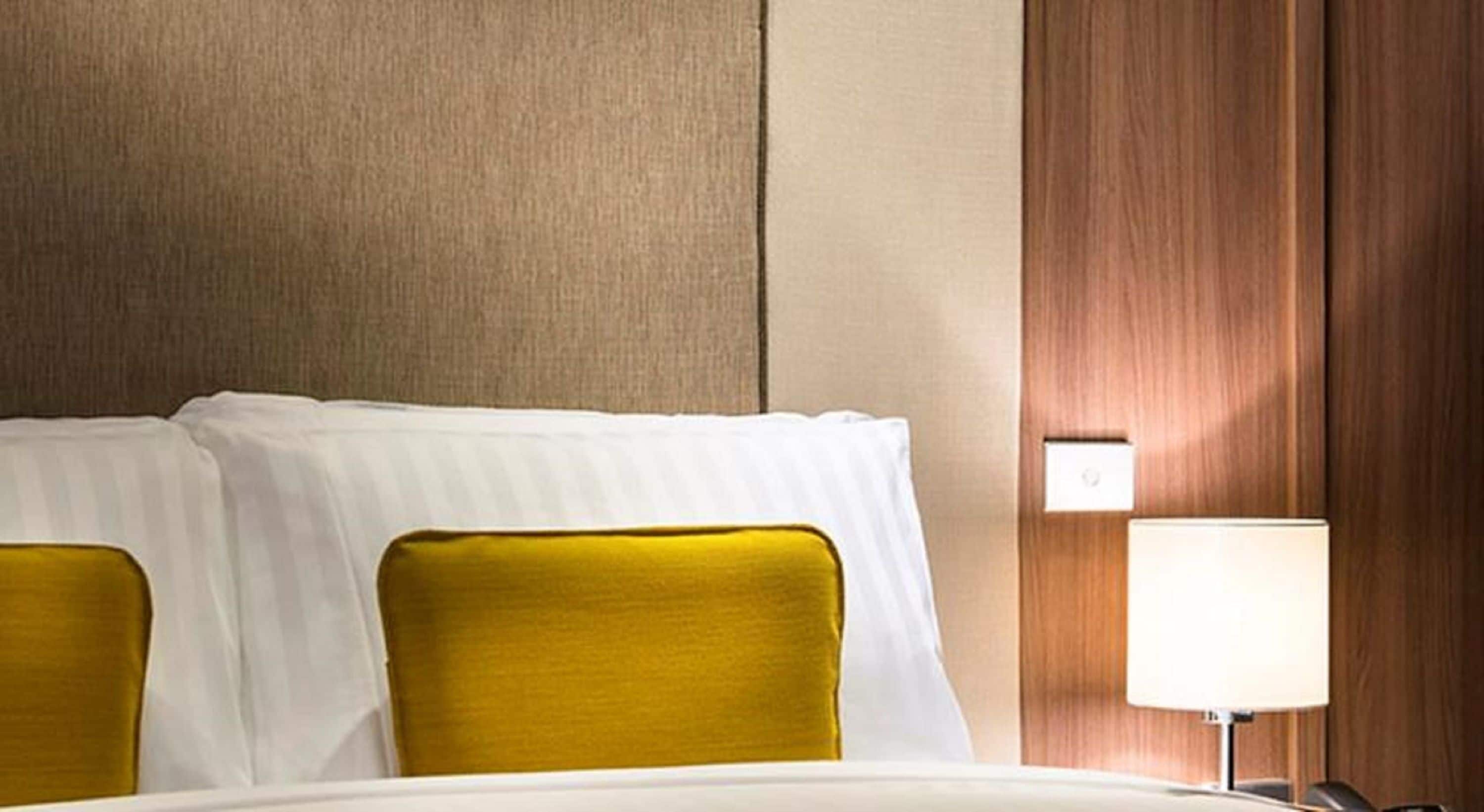 stateroom with complimentary continental breakfast | premium bedding, pillow-top beds, minibar, in-room safe