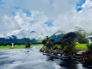 Courtyard - Franz Josef Oasis (Franz Josef Glacier)