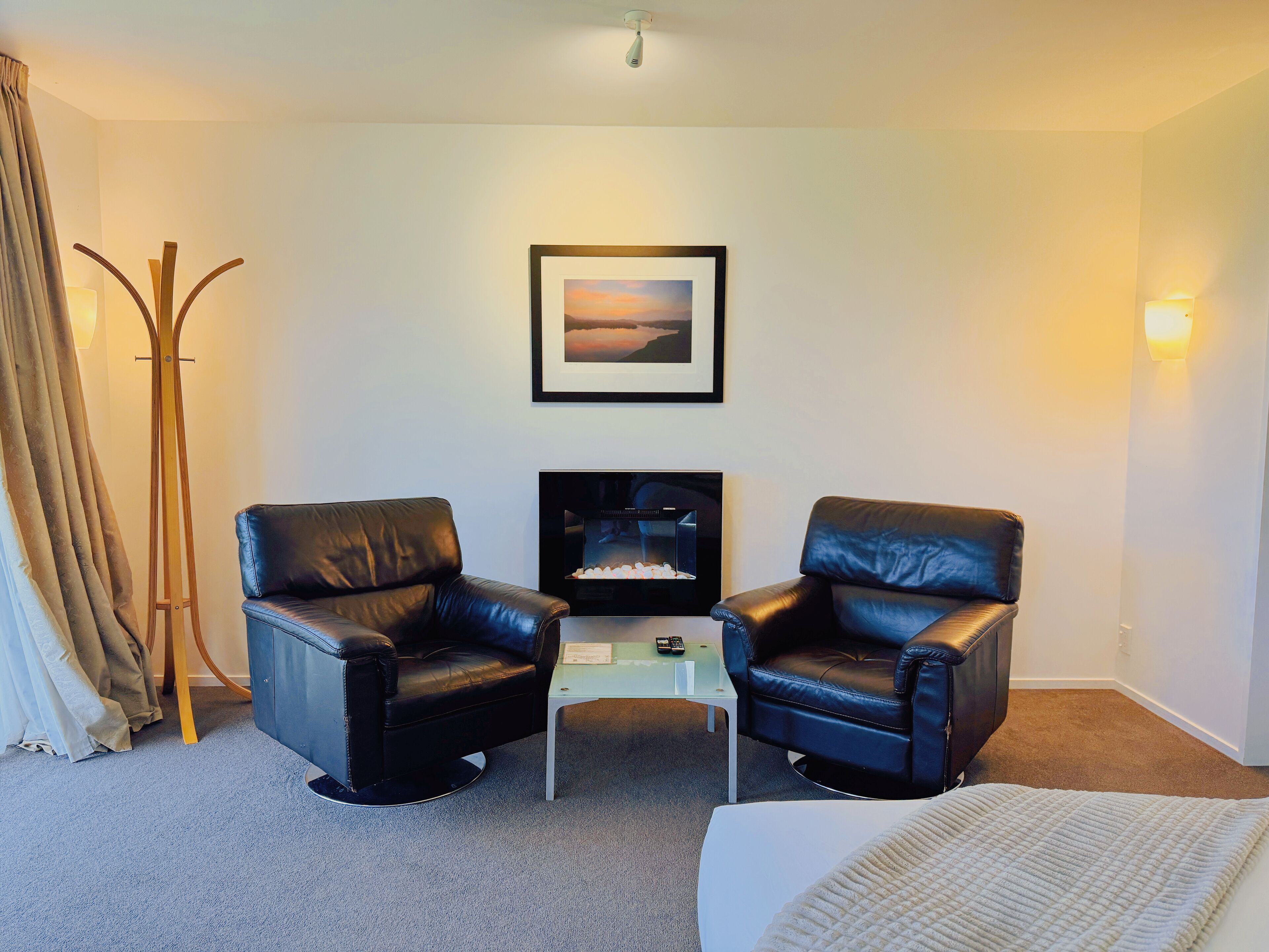 Premium Suite, 1 King Bed, Jetted Tub