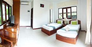 Garden View Bungalow | Minibar, free cribs/infant beds, free WiFi, bed sheets