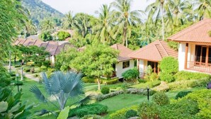 Garden View Bungalow | 山景