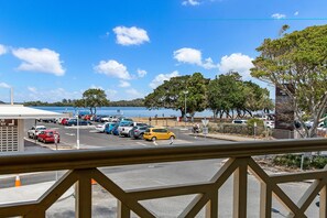 Grand-Suite, 3 Schlafzimmer, Flussblick | Blick vom Balkon