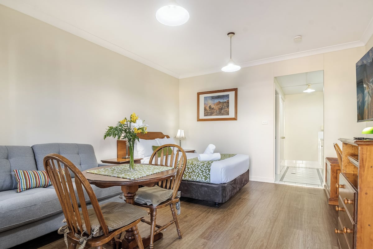 1 Schlafzimmer, Bügeleisen/Bügelbrett, kostenloses WLAN, Bettwäsche