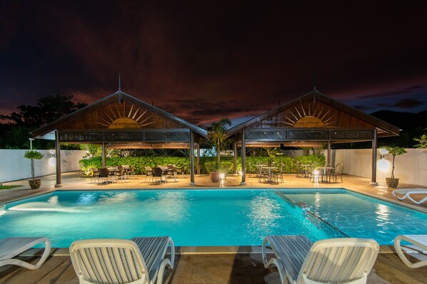 Outdoor pool, sun loungers