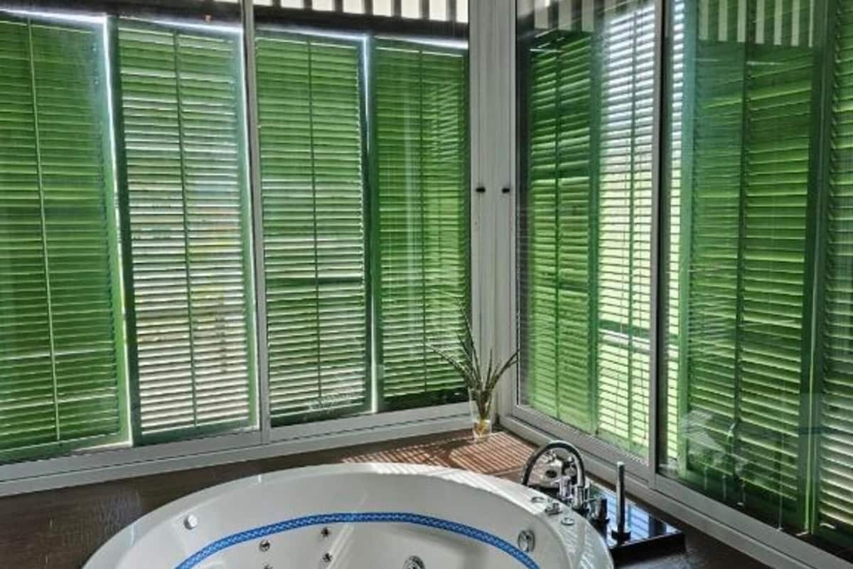 presidential suite | private spa tub